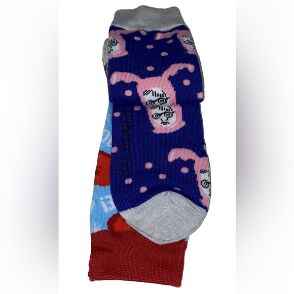 A Christmas Story Crew Socks 2 Pair Men 8-12 Blue Pink Bunny Ralphie Oh Fudge - Picture 7 of 12
